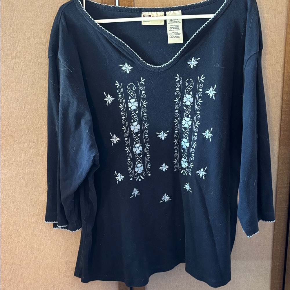 Faded Glory Navy Blouse with White Embroidery 22W/24W
